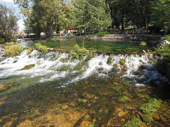 Giant Springs State Park-大瀑布市必去景点