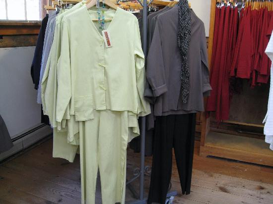 F.H. Clothing Co.-Quechee必去景点