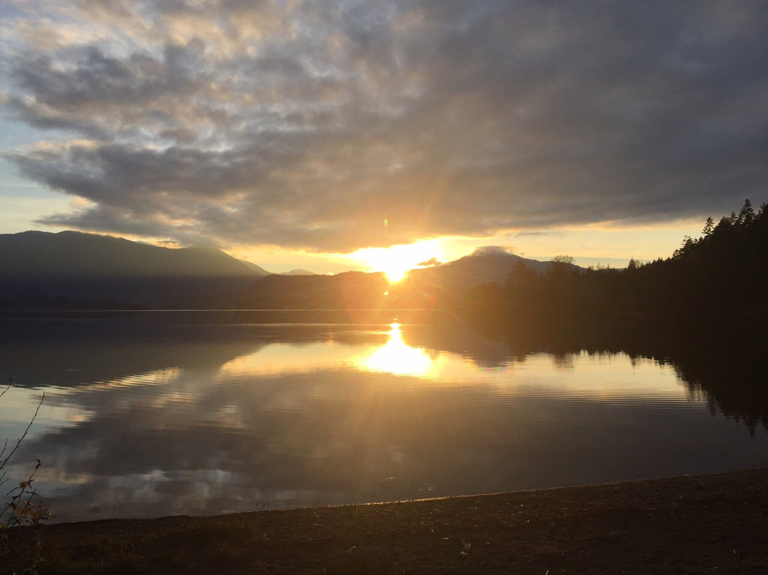 Sproat Lake Provincial Park景点图片