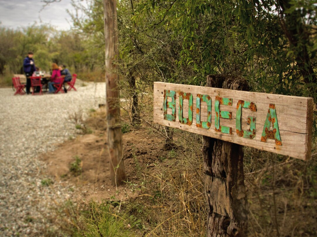 Bodega Kirton-Luyaba必去景点