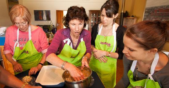 Rainforest Bounty Tropical Cuisine and Nature Discoveries-马兰达必去景点