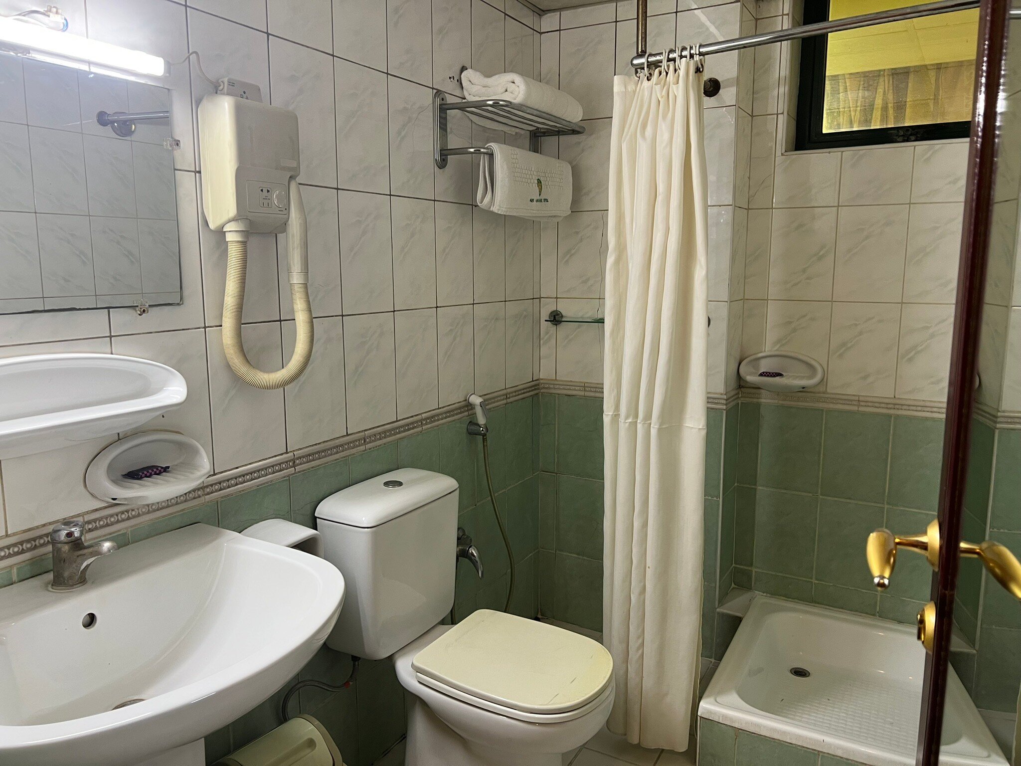 Safi Landmark Hotel & Suites-官方