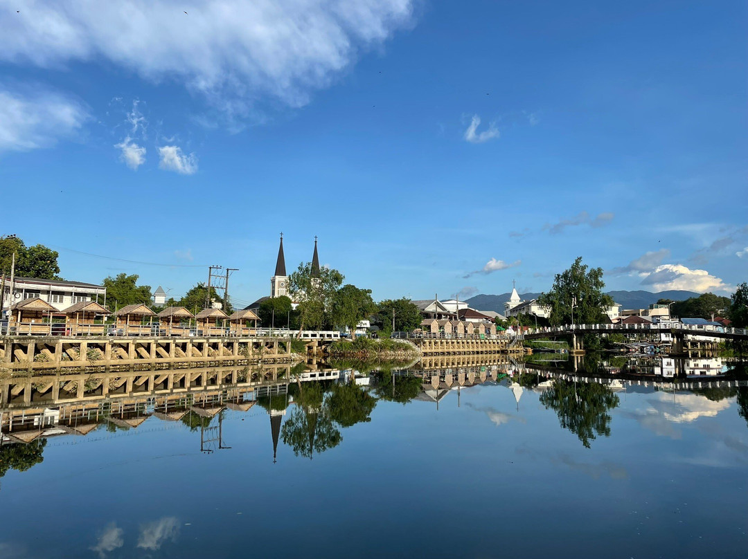 The Old Town Chanthaboon Waterfront景点图片