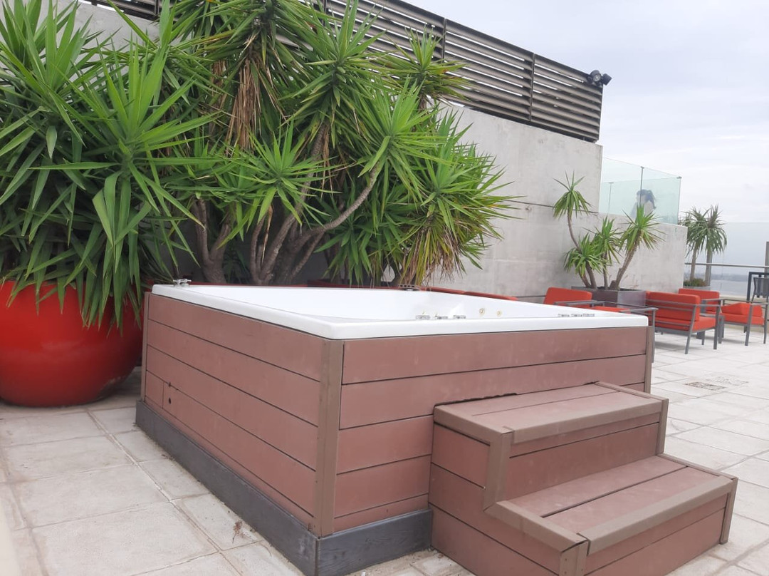 Dazzler by Wyndham Rosario主图