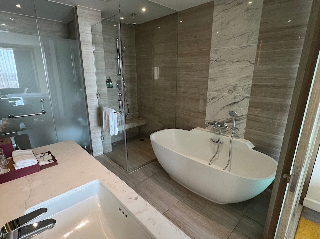 Crowne Plaza Vientiane, an IHG Hotel主图