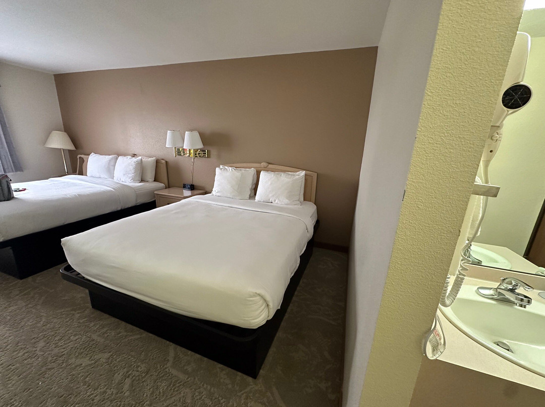 Quality Inn Albuquerque East I-40 Juan Tabo Exit主图