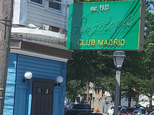 Angelonis II Restaurant & Lounge