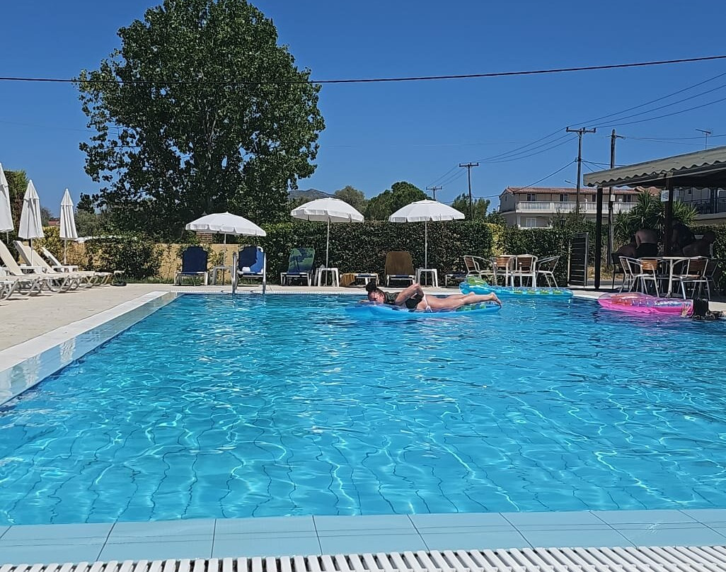 Derekas Studios主图