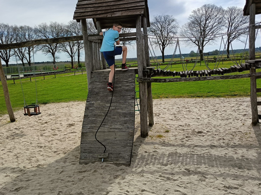 Children's farm playground 't Platteland-Veulen必去景点