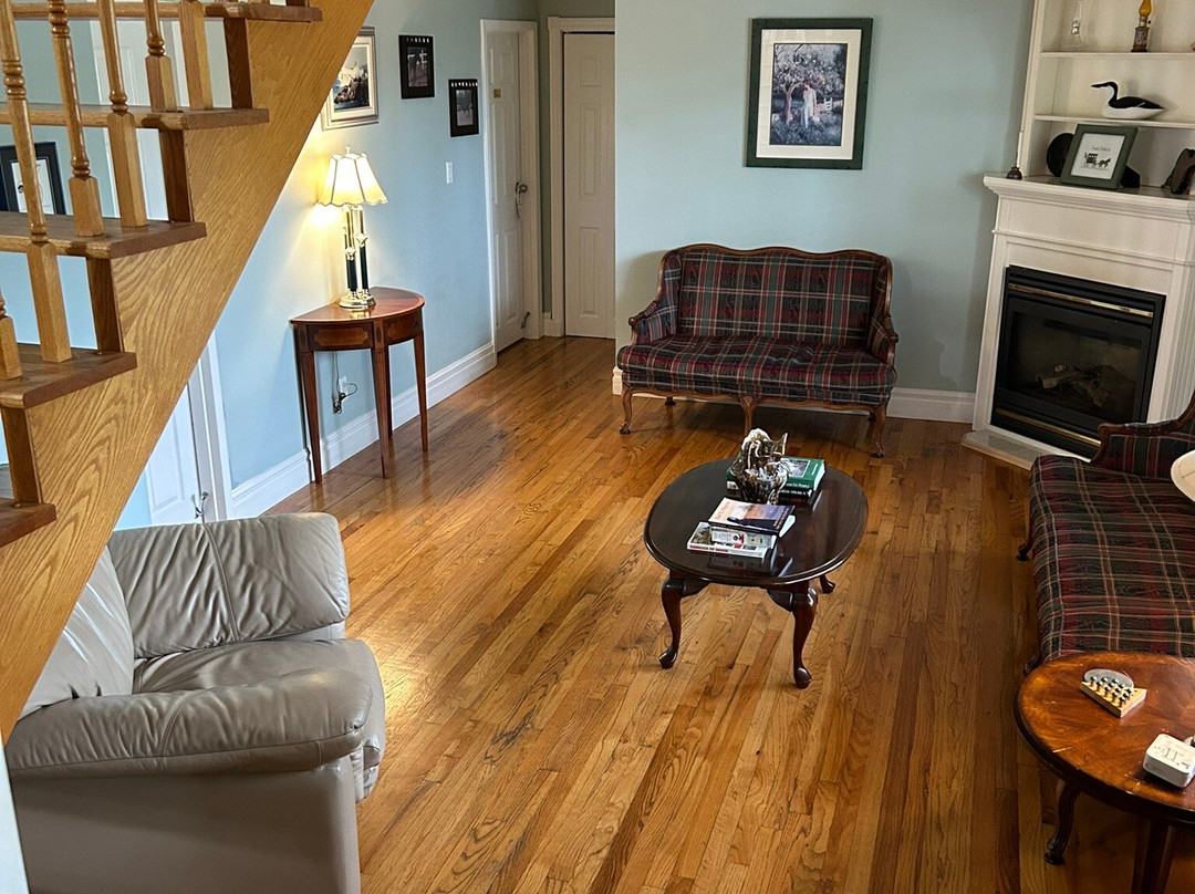 Carriage House Inn主图