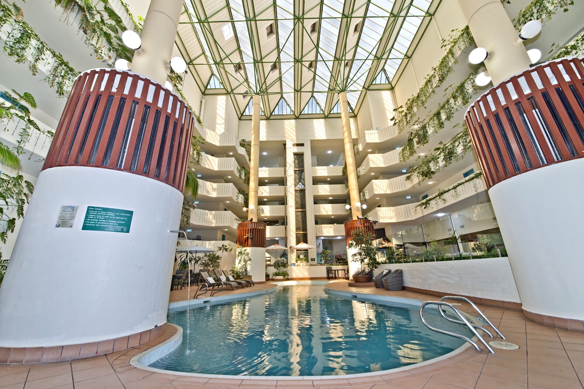 Atrium Hotel Mandurah-浴室