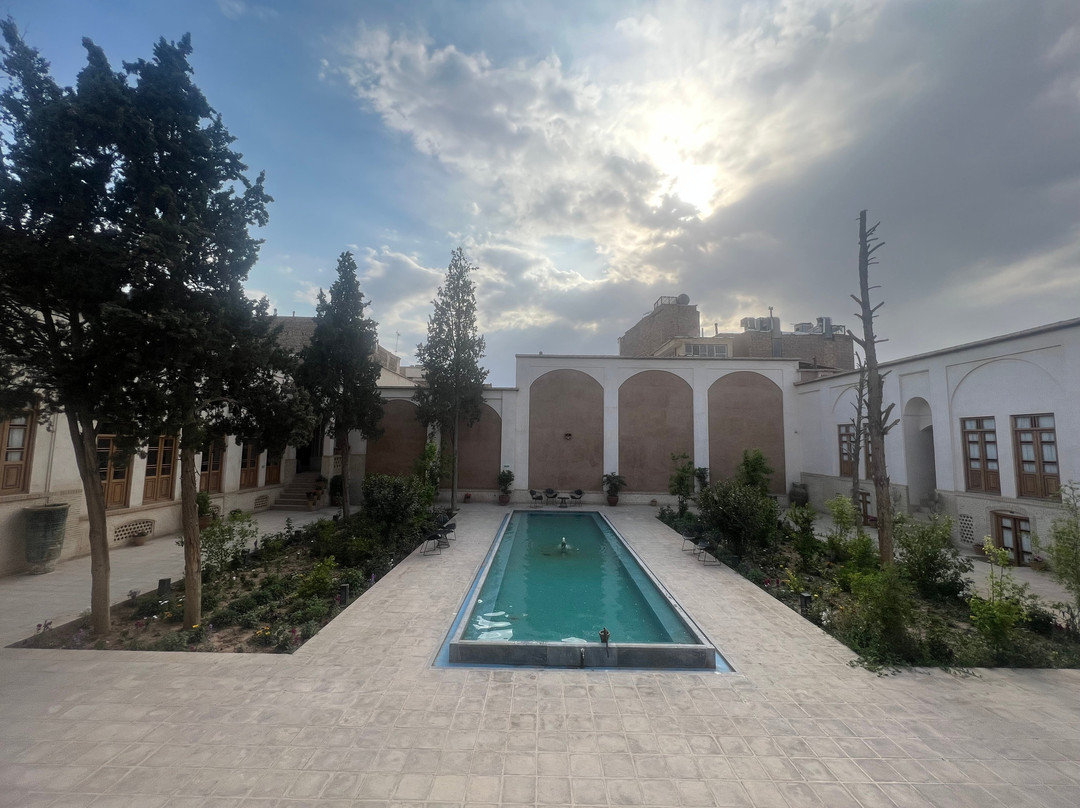 Mandegar Palace主图