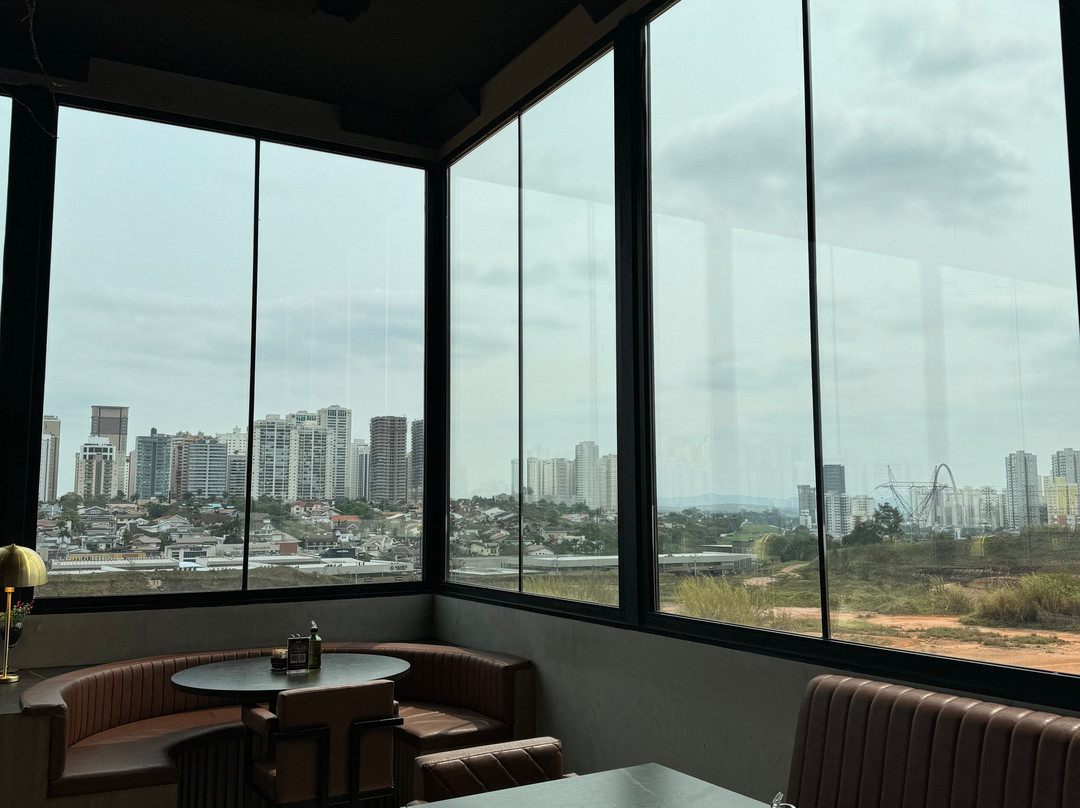 Q! Emporium São José dos Campos