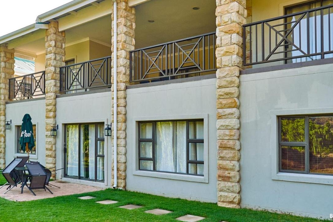 Pond End Villa主图