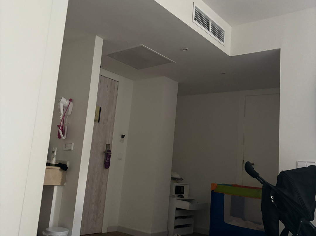 FERGUS Style Cala Blanca Suites主图