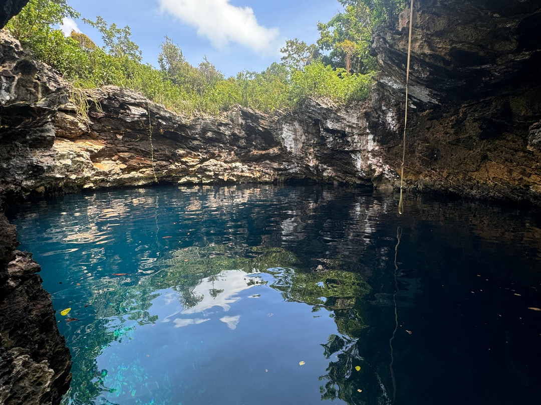 Sapphire Blue Hole-伊柳塞拉必去景点