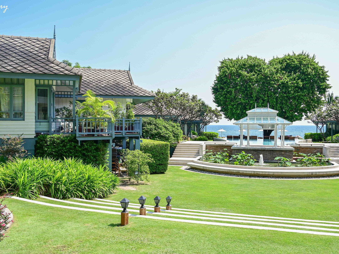 华欣德瓦萨穆度假酒店主图