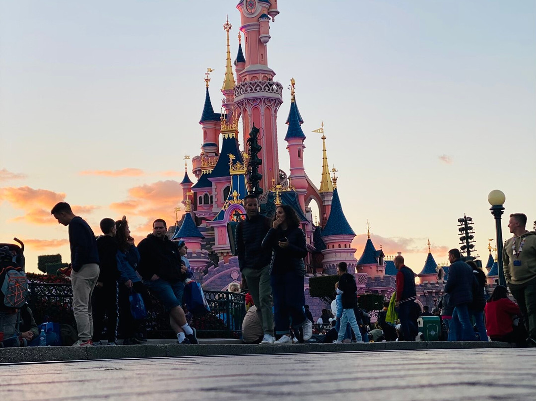 Disney To Paris-鲁瓦西必去景点