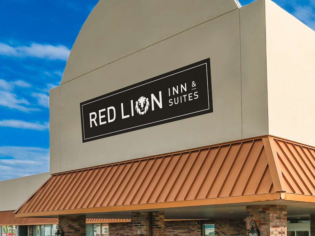 Red Lion Inn & Suites Elk Grove Village