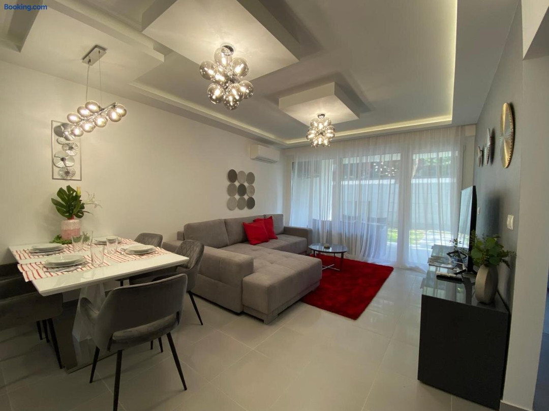 Sunshine Homes Zamardi