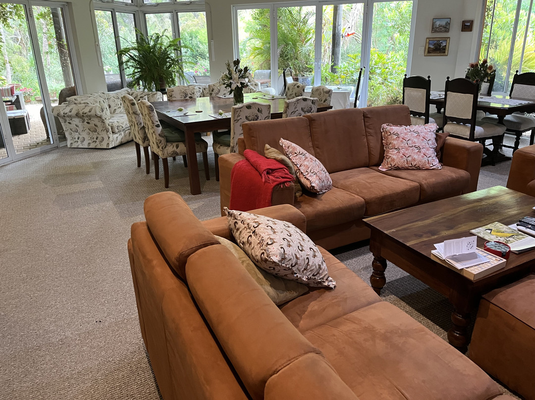 洛林广场食宿酒店主图