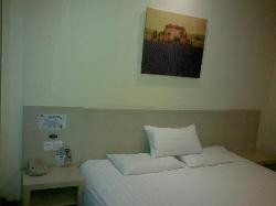 汉庭上海虹桥枢纽火车站南店主图