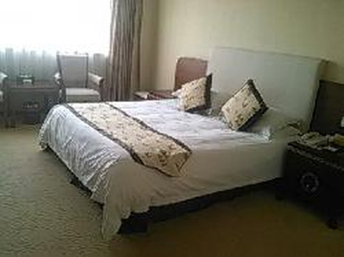 法姬娜金水湾大酒店