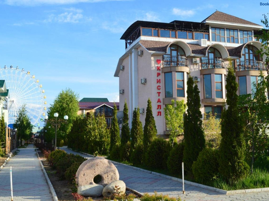 Kristall Hotel