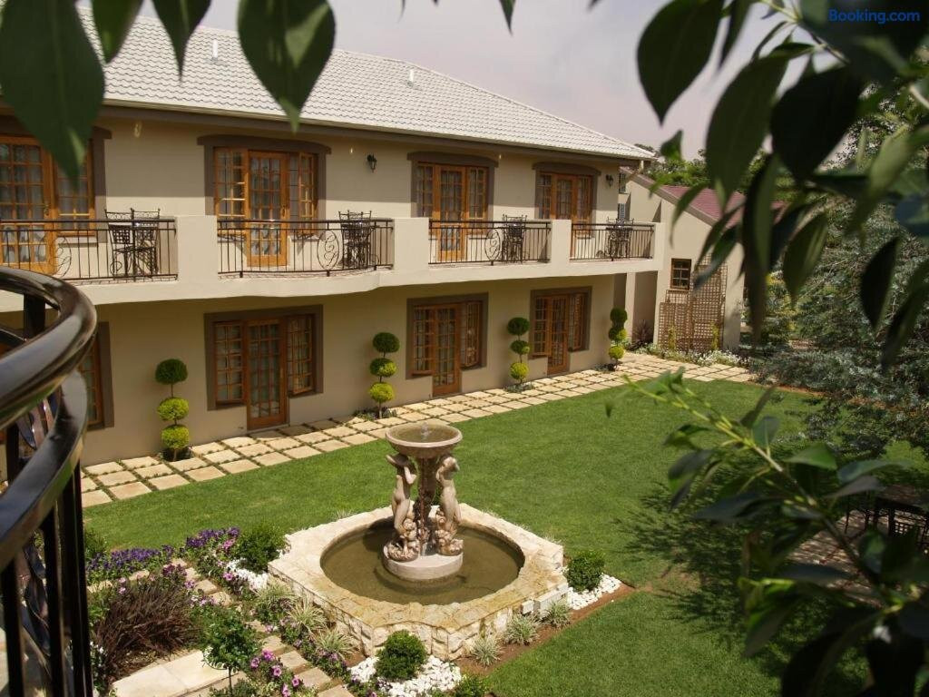 布隆方丹酒店住宿-College Lodge