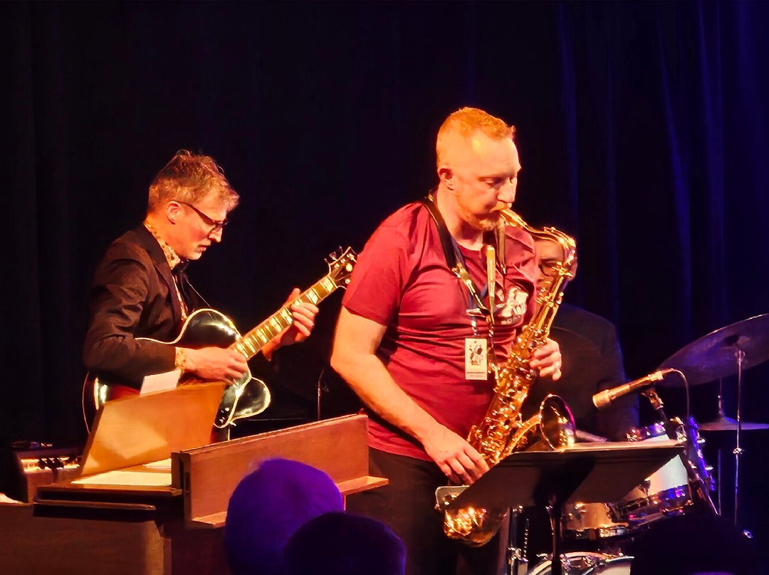 The Shadbolt Centre for the Arts-本那比必去景点