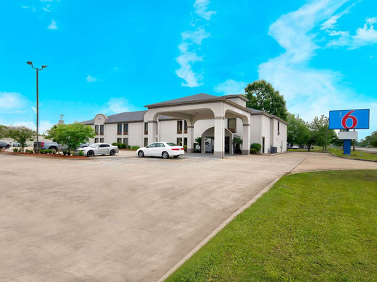 Delcambre酒店住宿-阿比维尔马格纳森酒店