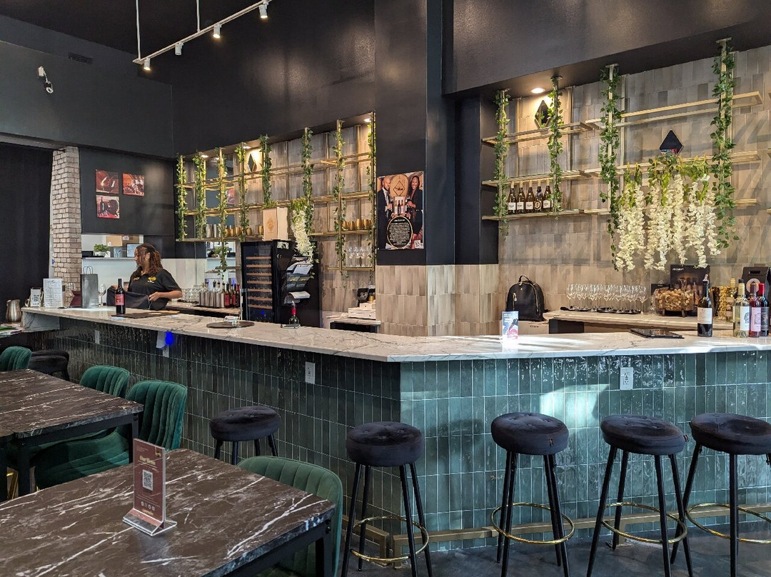 Pur Noire Urban Wineries主图