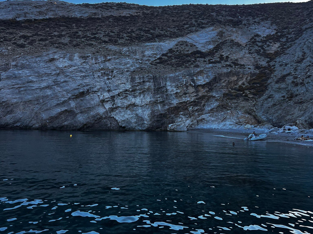 Folegandros Travel-卡拉沃斯塔西斯必去景点