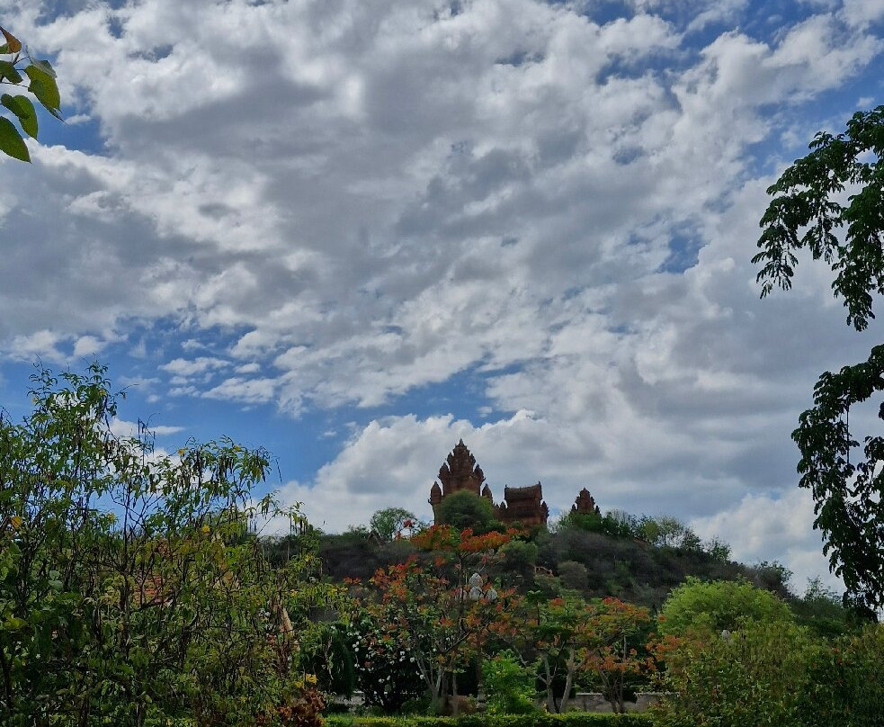 Po Klong Garai Cham Temple Towers景点图片