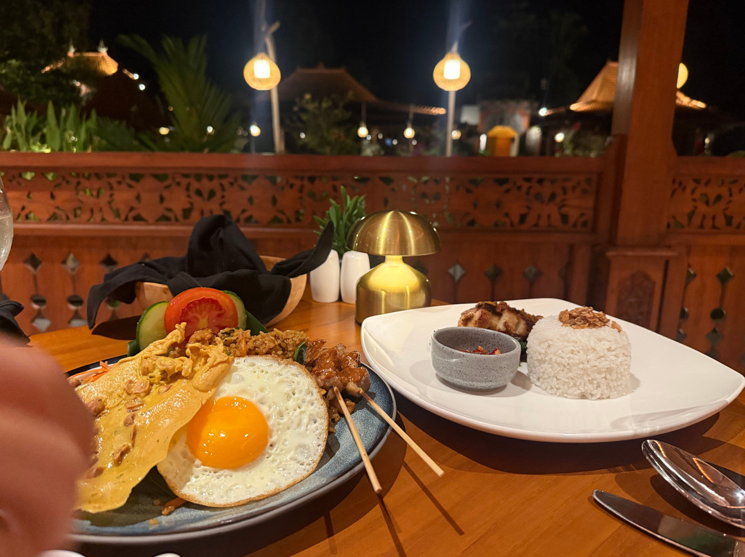 Anumana De Suite主图