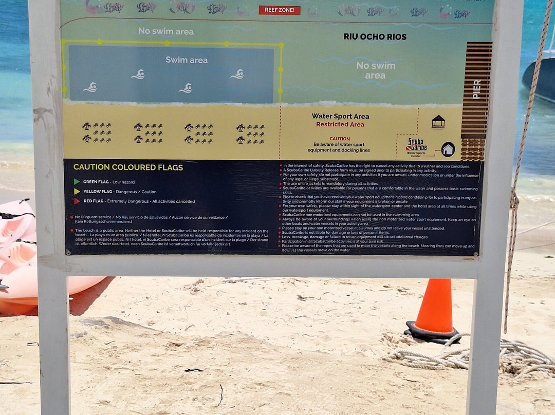 奥乔里奥斯悦宜湾酒店主图