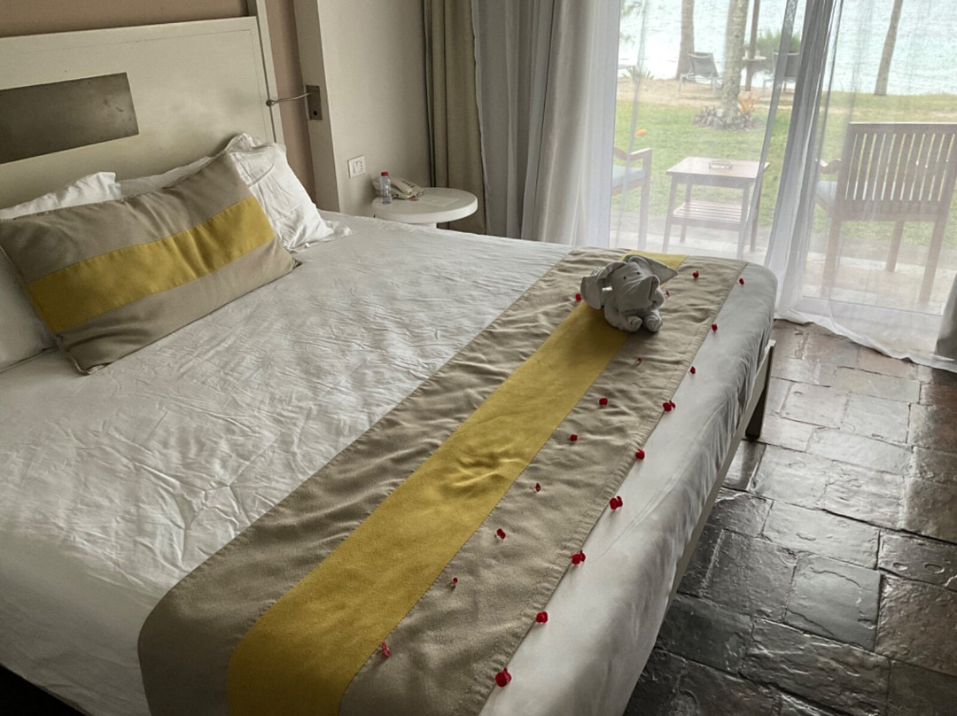 奥拉纳海滩酒店主图
