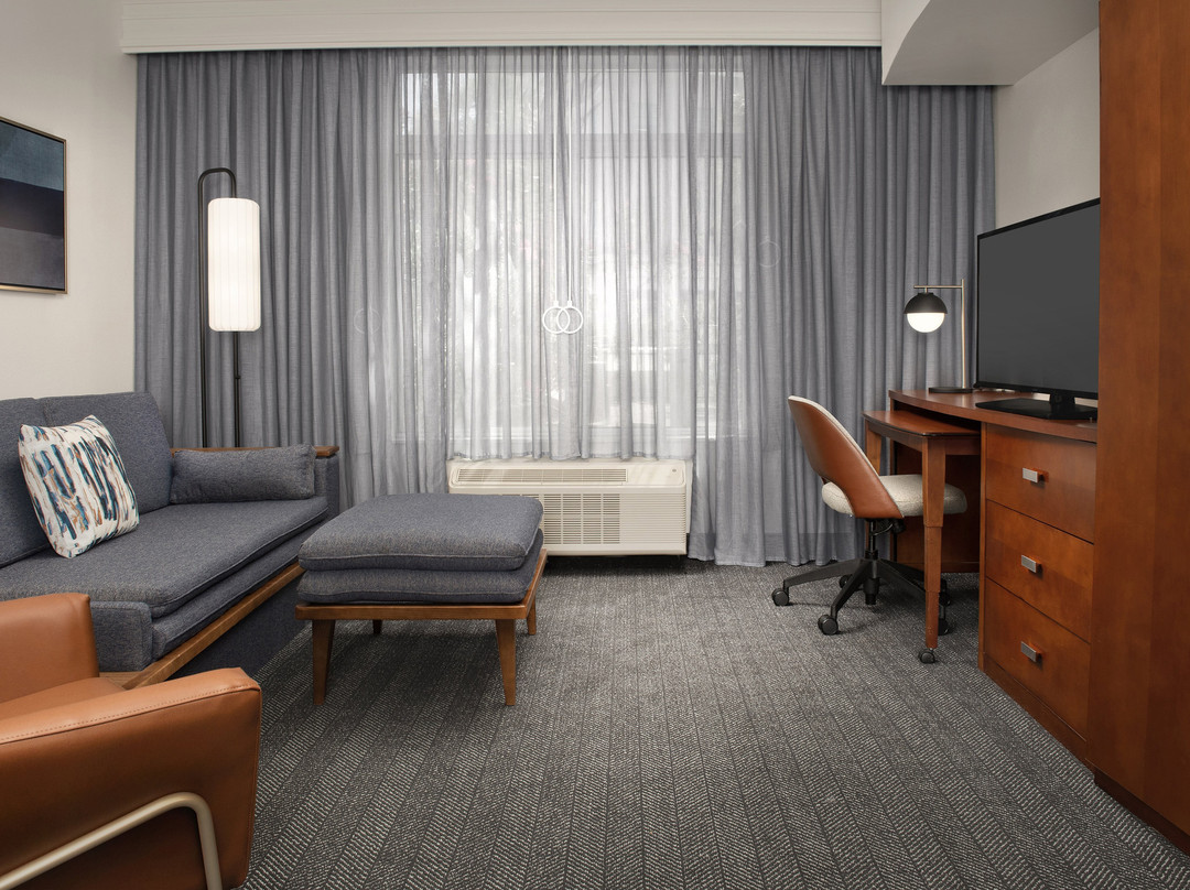 Courtyard by Marriott Jacksonville Flagler Center主图