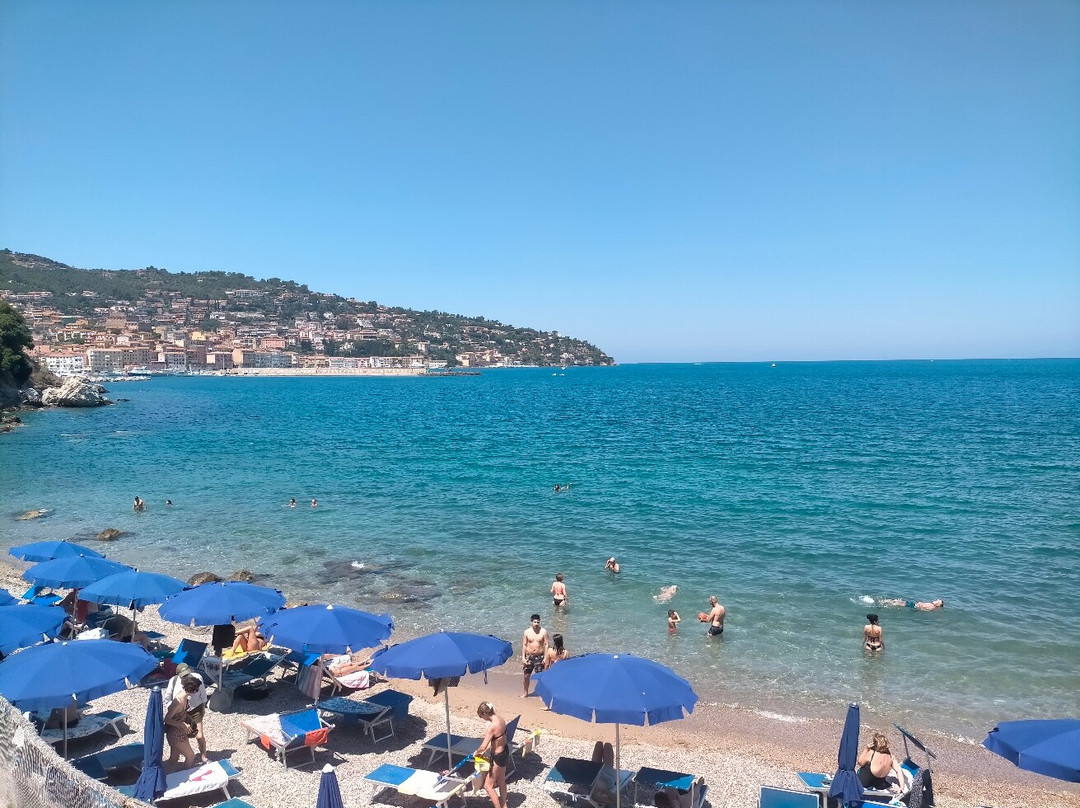 Spiaggia Libera La Cantoniera-圣托斯特凡诺港必去景点