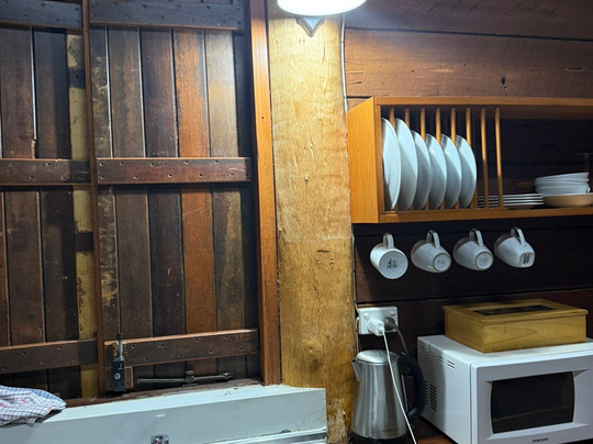 The New Royal Hotel主图