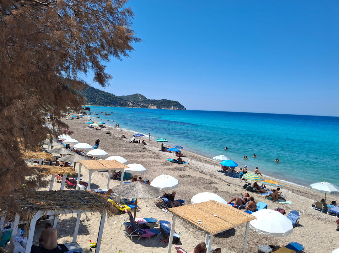 Pefkoulia Beach-莱夫卡扎必去景点