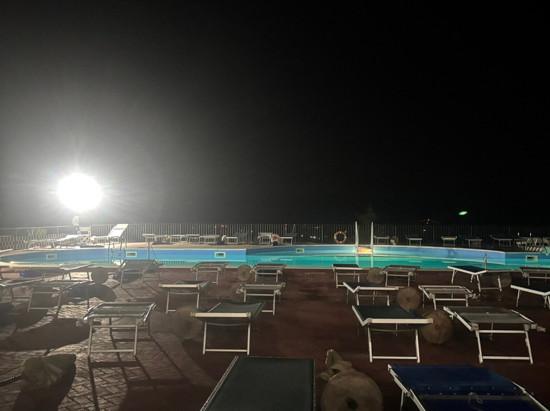 Valle Fiorita-Pizzone必去景点