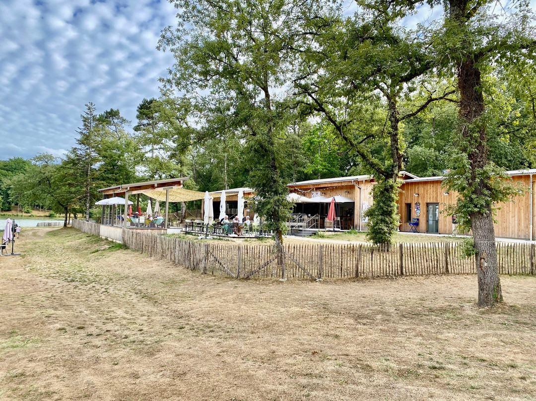 Camping Lac De Neufont-Saint-Amand-de-Vergt必去景点