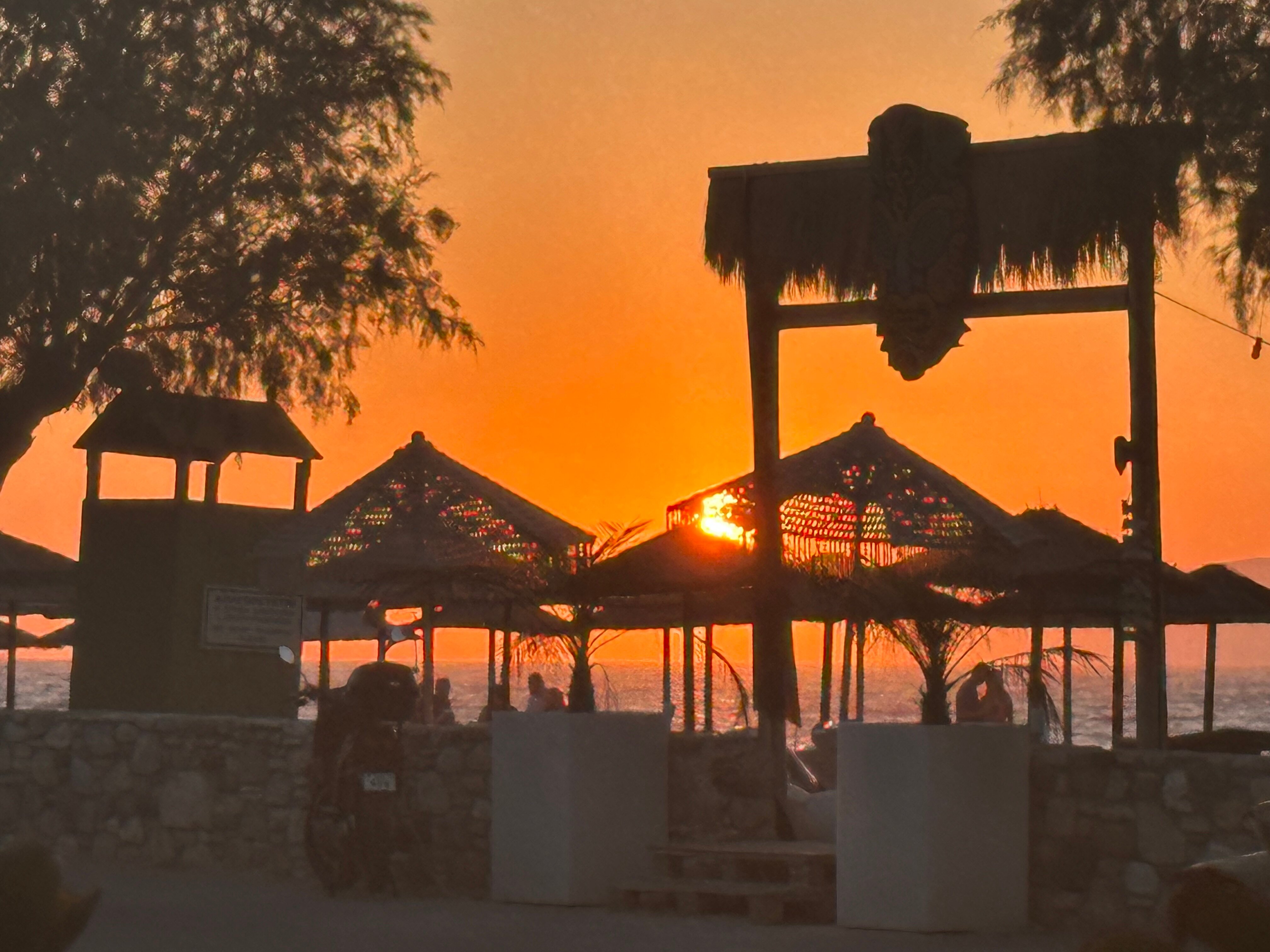 Seaside Marmari-官方