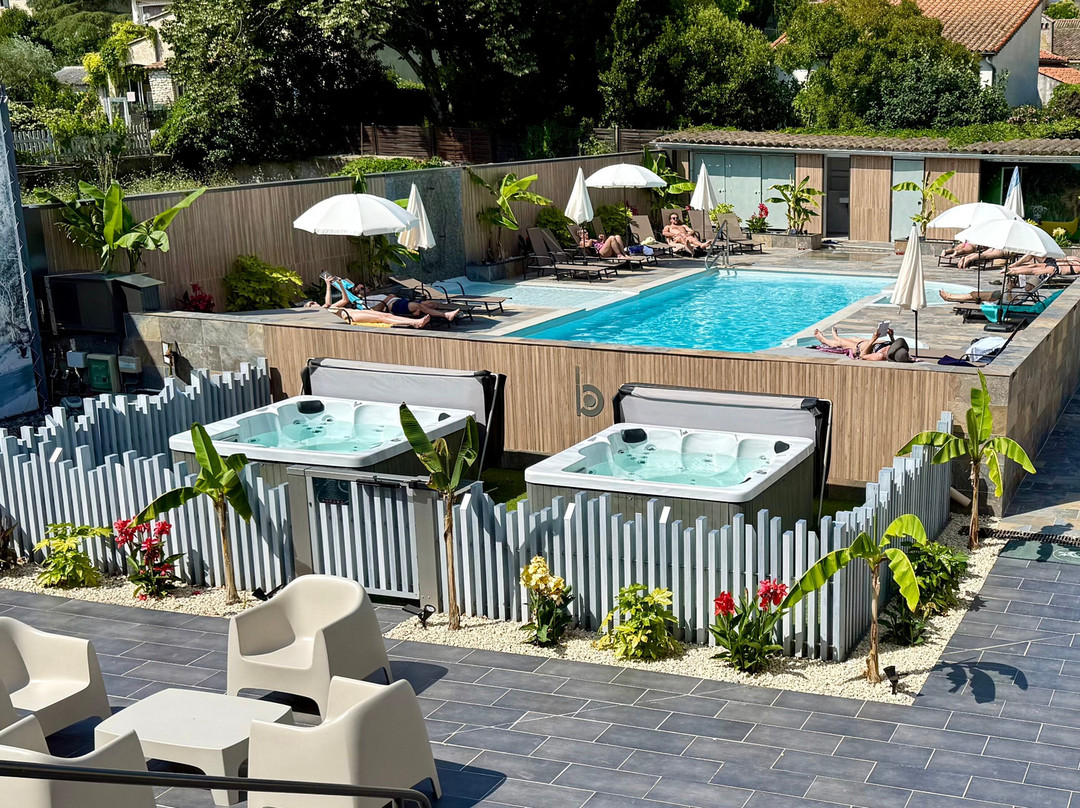 Logis Hôtel Bellevue主图