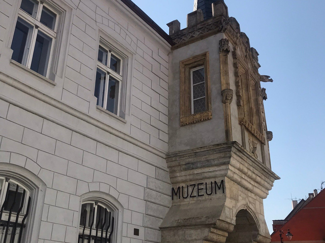 Church of St. Nicholas-Louny必去景点