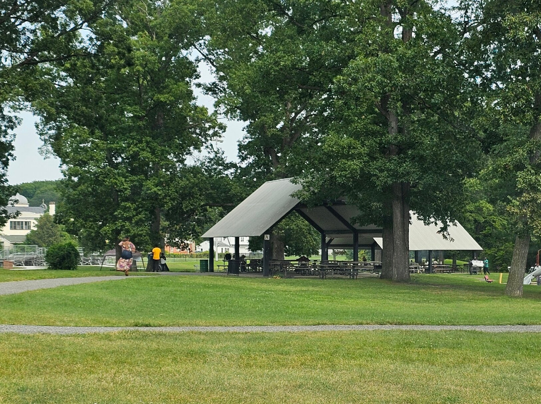 Fields at Renaissance Park-Essex必去景点
