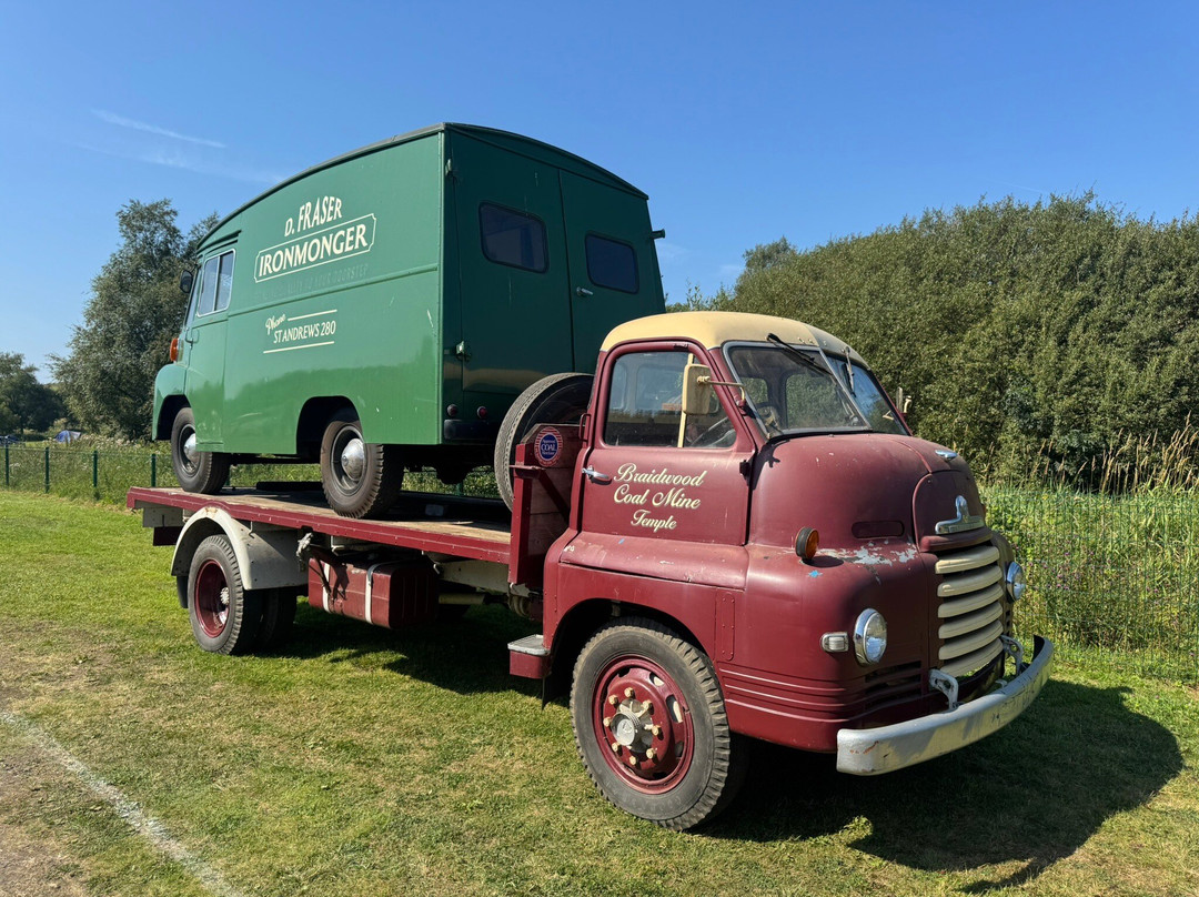 Scottish Vintage Bus Museum-丹弗姆林必去景点