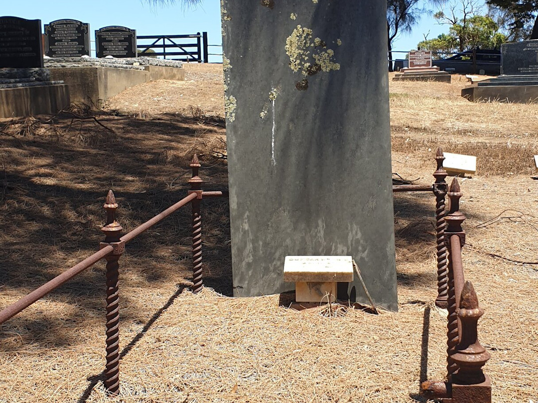 Bullaparinga Cemetery-Delamere必去景点