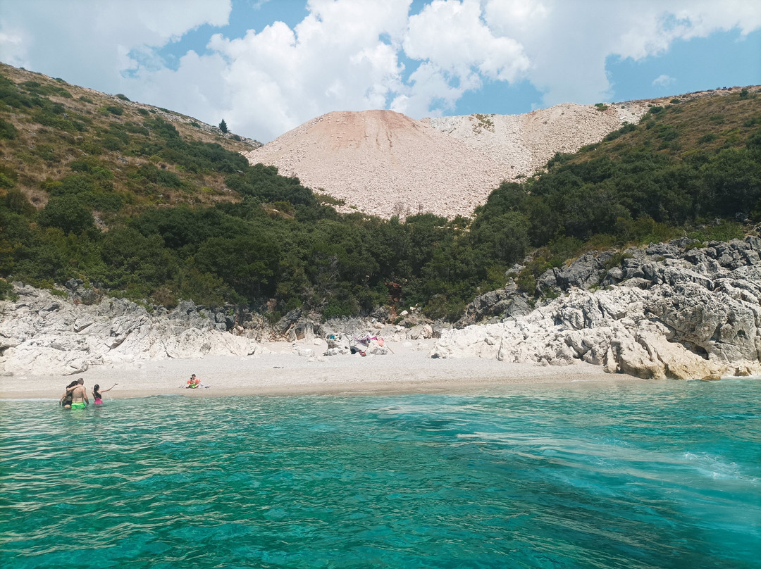 Himara Beach Hopping Tours-Himare必去景点